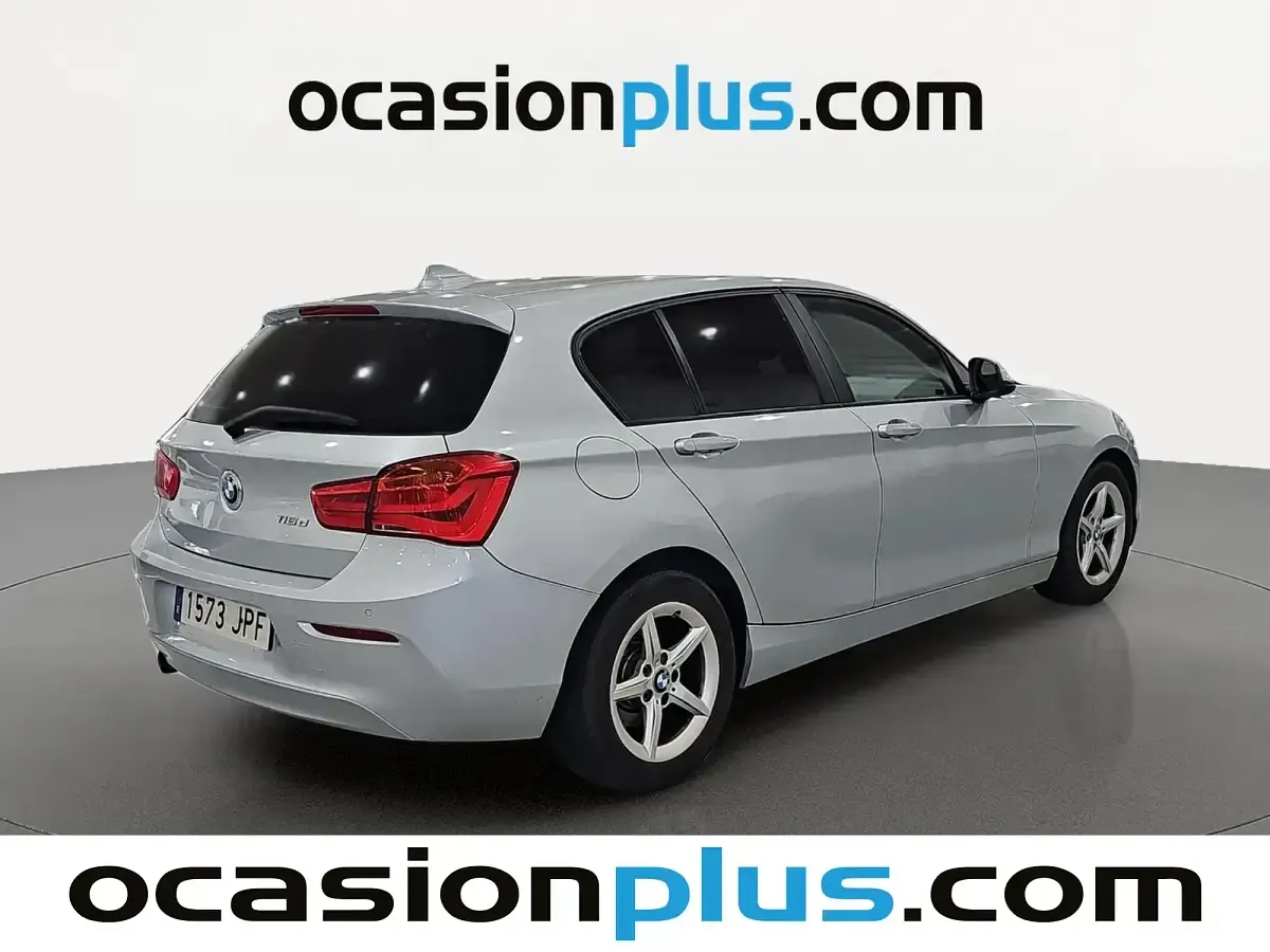 Usado BMW 116 116 CV (85 kW) 2016 Gris Utilitario