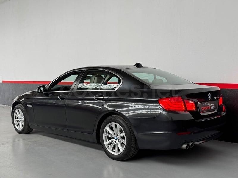 Usado BMW 530 245 CV (180 kW) 2011 Gris / plata Berlina