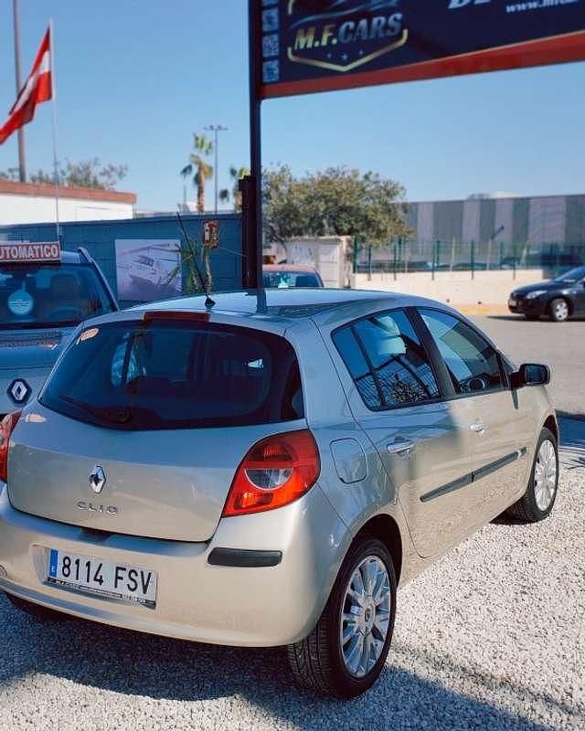 Usado Renault Clio II Business 68 CV (50 kW) 2007 Beige Utilitario
