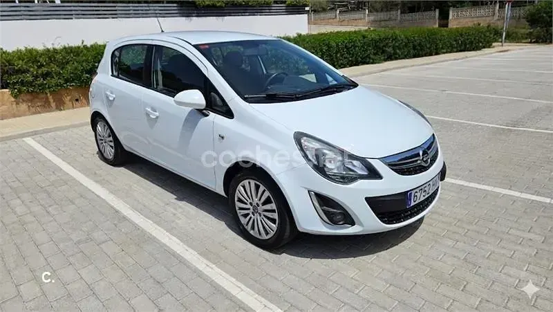 Usado Opel Corsa Selective 95 CV (69 kW) 2014 Blanco Utilitario