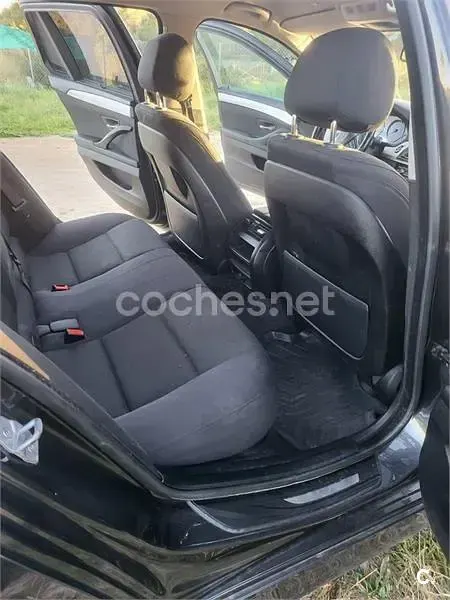 Usado BMW 520 184 CV (135 kW) 2014 Negro Familiar