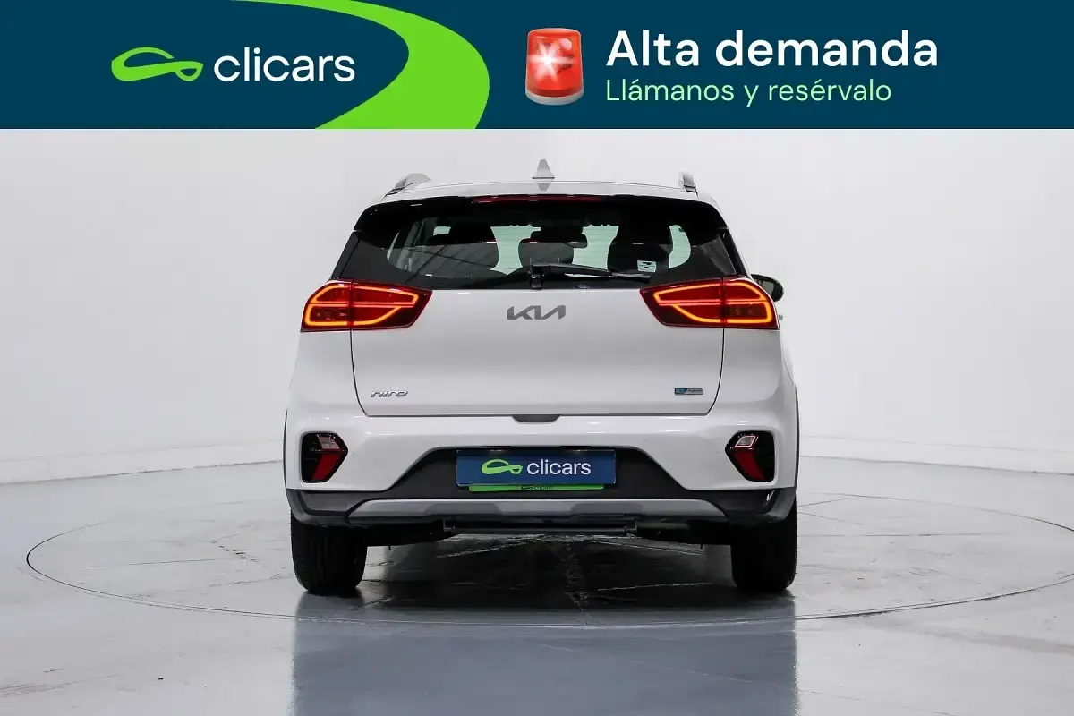 Usado Kia Niro 141 CV (103 kW) 2022 Blanco SUV