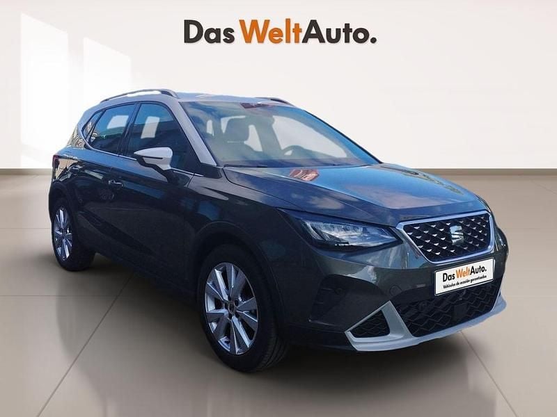 Gris Nuevo 2025 Seat Arona Xperience SUV | 24.900 € (Precio justo) - Imagen 1/4