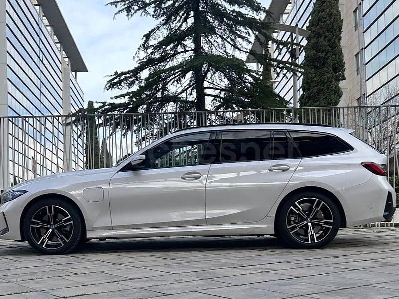 Usado BMW 330e M Performance 292 CV (214 kW) 2024 Blanco Familiar