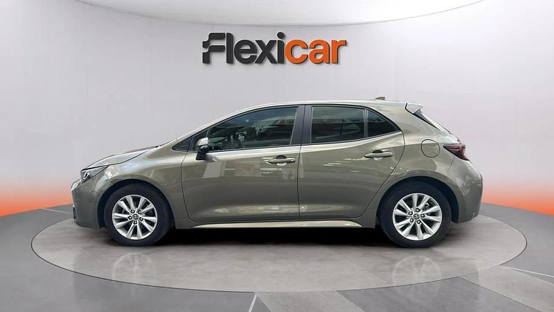 Käytetty Toyota Corolla Active 140 HP (102 kW) 2024 Harmaa Viistoperä