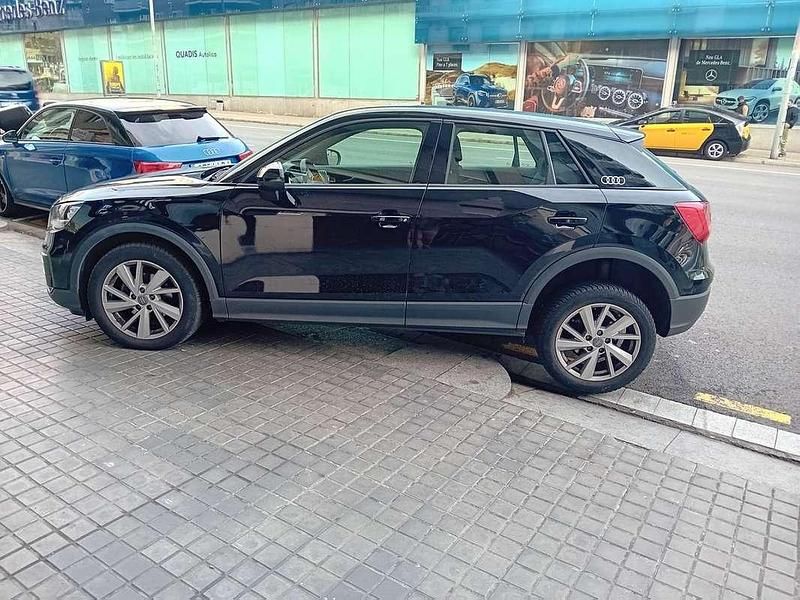 Usado Audi Q2 116 CV (85 kW) 2019 Negro SUV