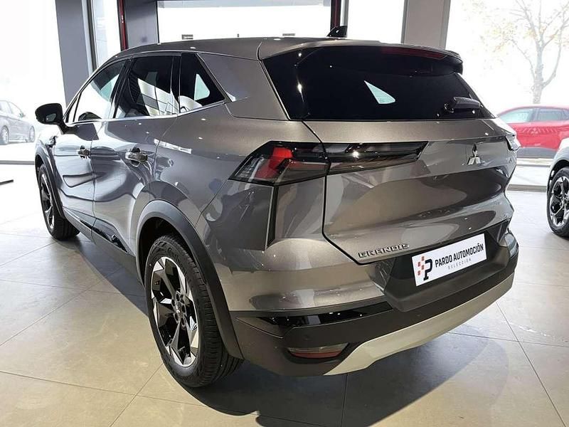 Nuevo Mitsubishi Grandis 140 CV (102 kW) 2025 Gris SUV