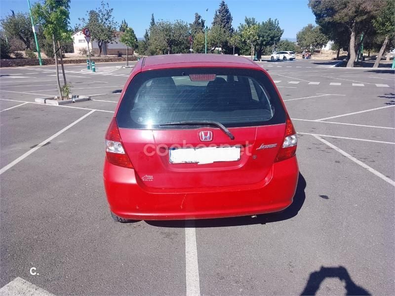 Usado Honda Jazz LS 83 CV (61 kW) 2003 Rojo Utilitario