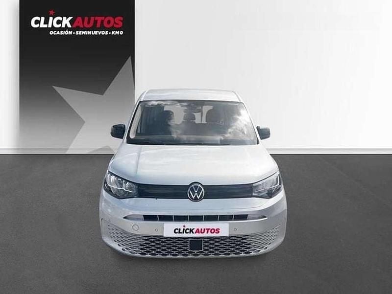 Usado VW Caddy 103 CV (75 kW) 2024 Plateado Monovolumen