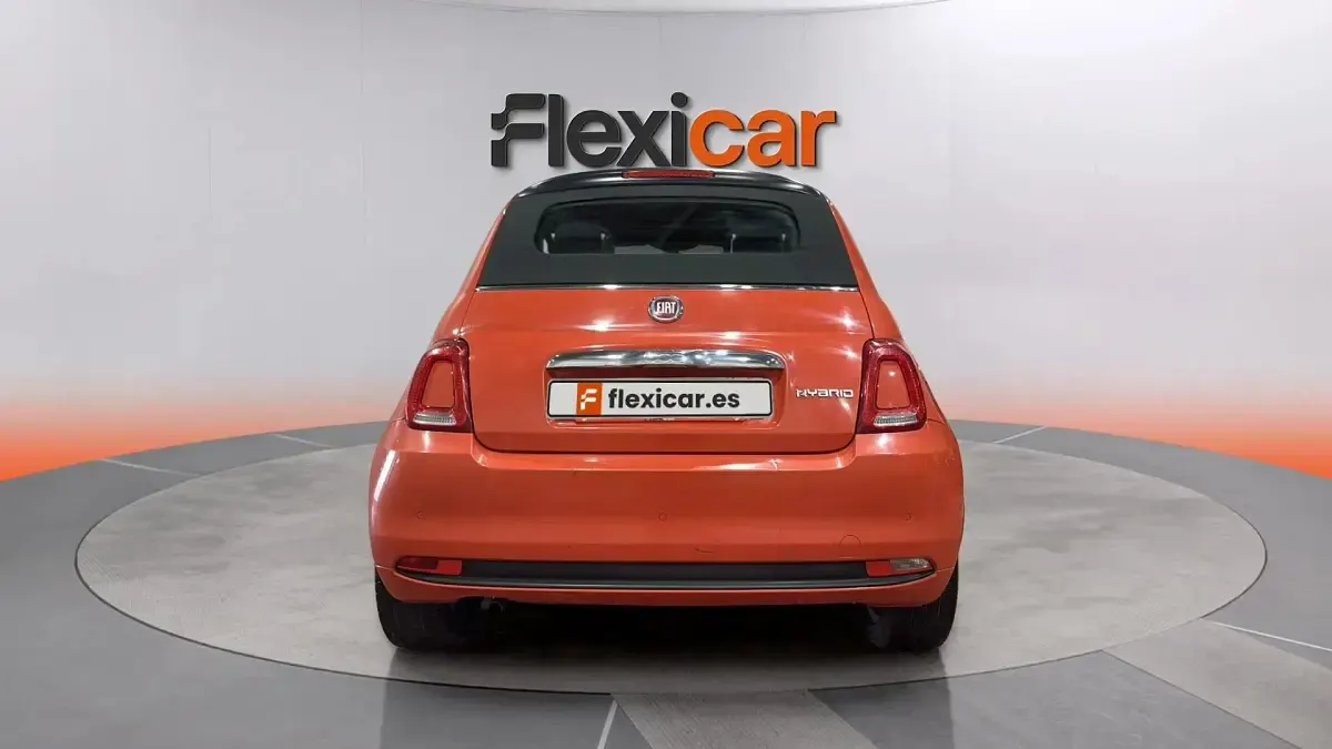 Usado Fiat 500 Club 71 CV (52 kW) 2023 Naranja Descapotable