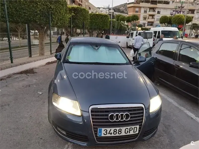 Käytetty Audi A6 170 HP (125 kW) 2009 Sininen Sedan
