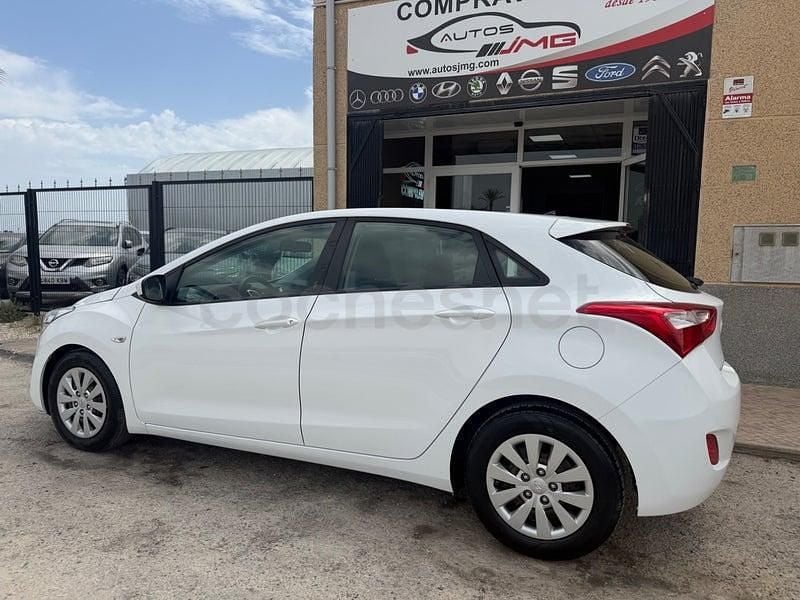 Brugt Hyundai i30 90 HK (66 kW) 2017 Hvid Sedan