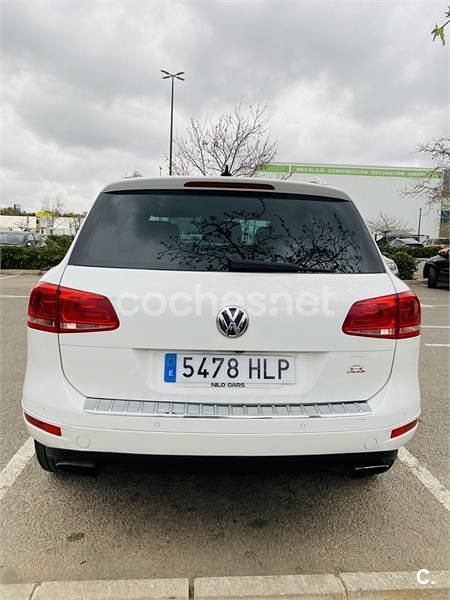 Second-hand VW Touareg 245 CP (180 kW) 2012 Alb SUV