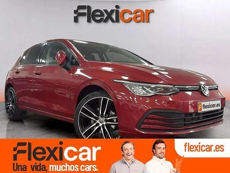 Rojo Usado 2023 VW Golf VIII Life Berlina | 24.490 € (Precio justo) - Imagen 1/4