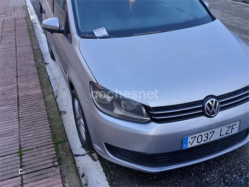 Usado VW Touran Edition 90 CV (66 kW) 2011 Gris / plata Monovolumen