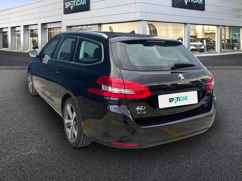 Usado Peugeot 308 SW Allure 130 CV (95 kW) 2017 Negro Familiar