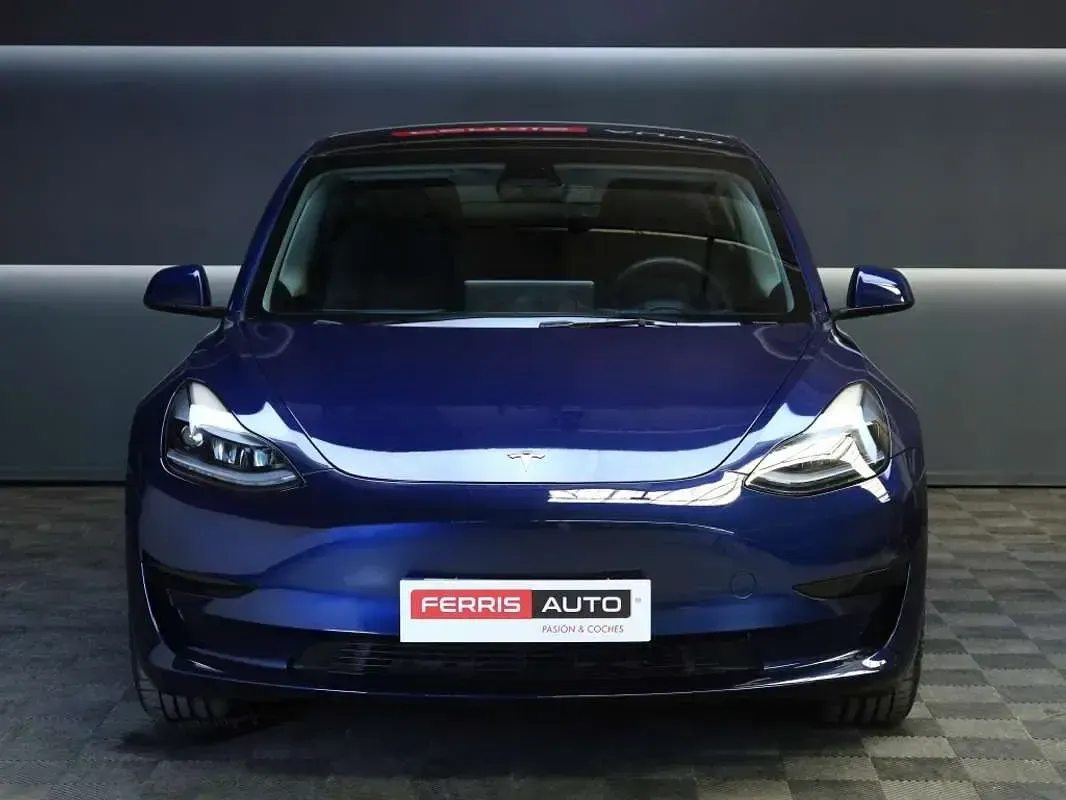 Usado Tesla Model 3 Standard Range 239 kW (325 CV) 2023 Azul Berlina