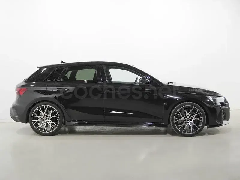 Usado Audi RS3 Premium 400 CV (294 kW) 2025 Negro Berlina