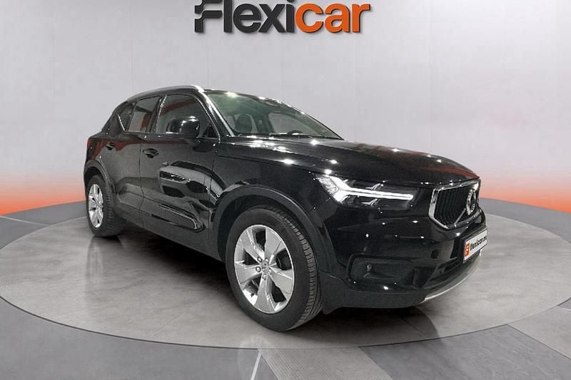 Negro Usado 2021 Volvo XC40 Inscription SUV | 27.390 € (Precio justo) - Imagen 1/4