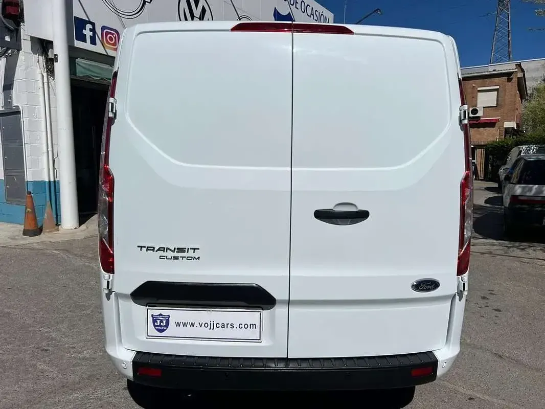 Usado Ford Transit Custom Trend 129 CV (94 kW) 2023 Blanco Van