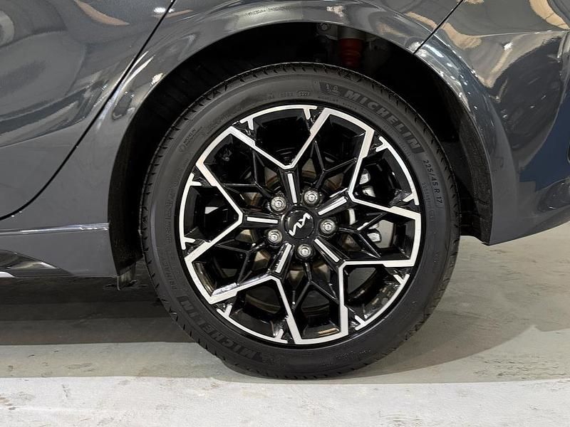 Usado Kia Ceed GT GT-Line 140 CV (102 kW) 2024 Otro Berlina