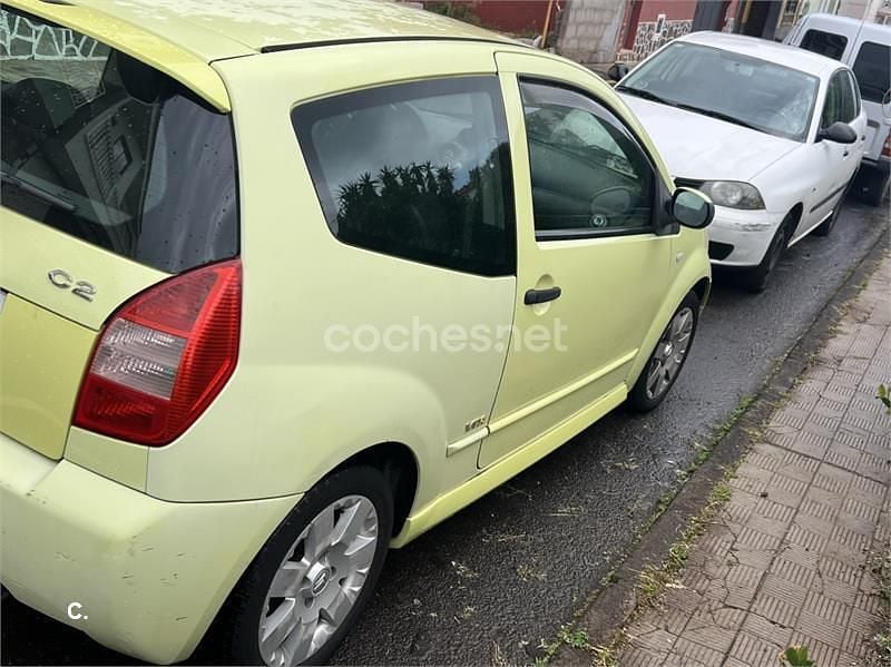 Usado Citroën C2 VTR Sport 75 CV (55 kW) 2003 Amarillo Utilitario