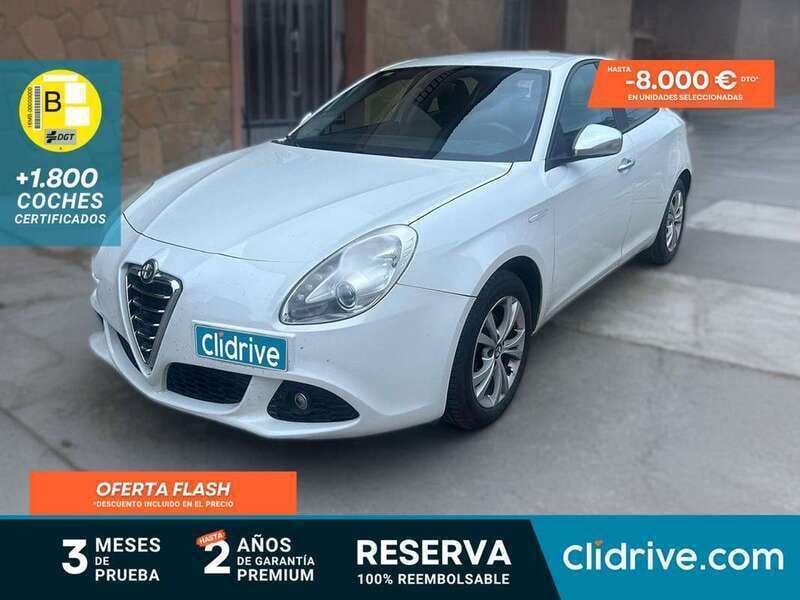 Blanco Usado 2013 Alfa Romeo Giulietta Distinctive Utilitario | 5990 € - Imagen 1/3