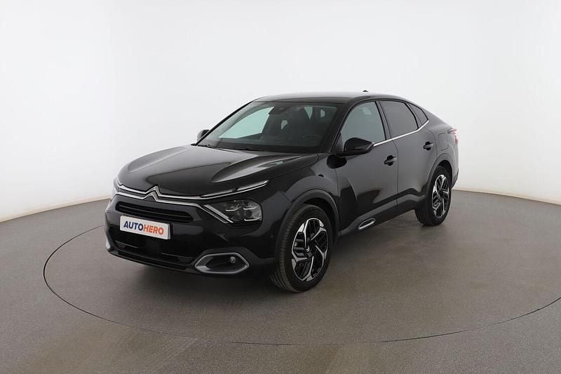 Negro Usado 2023 Citroën C4 PureTech Berlina | 20.699 € (Un poco caro) - Imagen 1/3