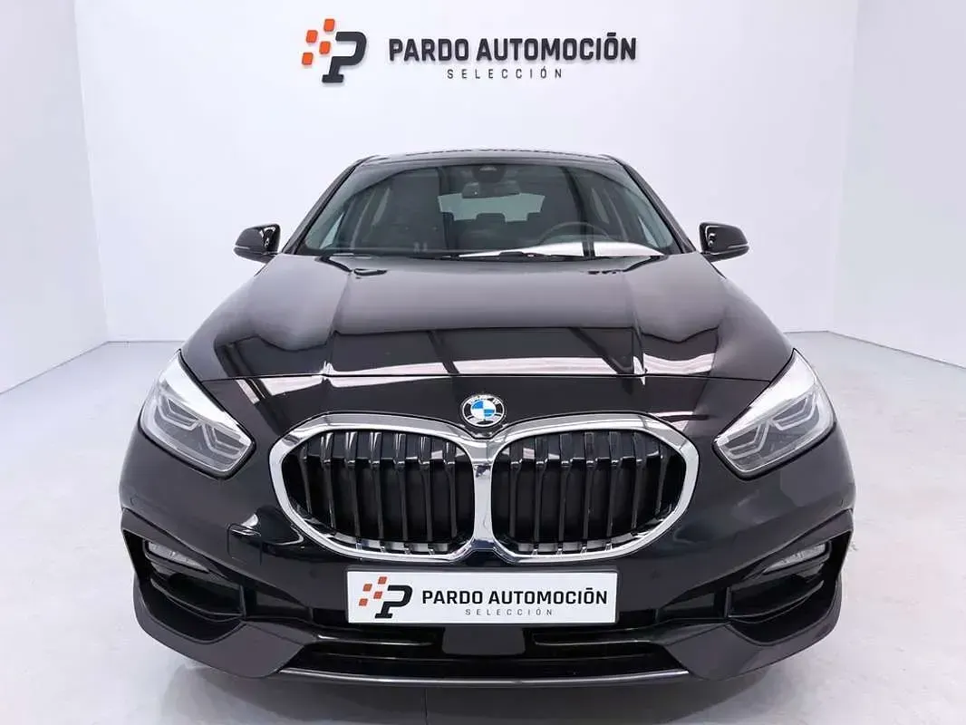 Occasion BMW 118 Sport Line 136 PK (100 kW) 2023 Zwart Hatchback