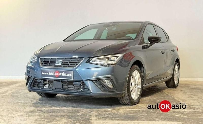 Gris Usado 2025 Seat Ibiza FR Utilitario | 19.990 € (Caro) - Imagen 1/4