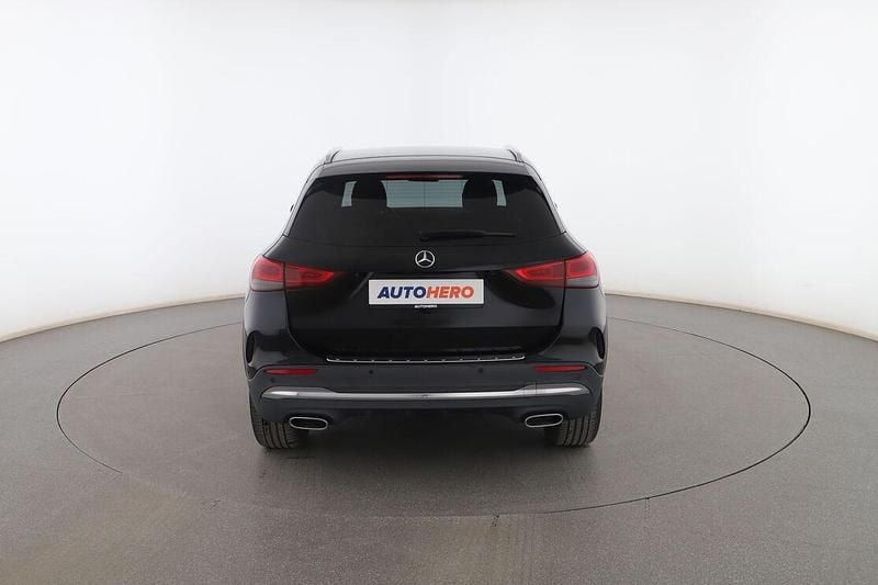 Usado Mercedes GLA250 AMG line 218 CV (160 kW) 2022 Negro SUV