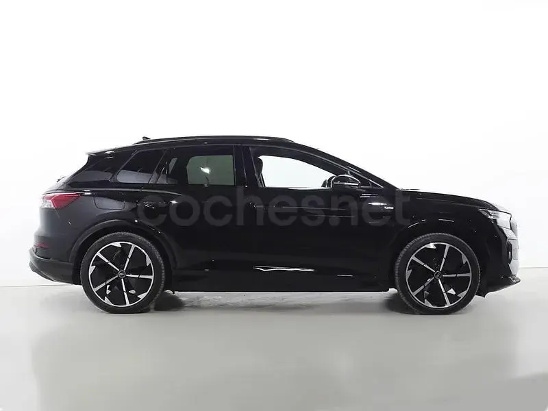 Usado Audi Q4 e-tron Basis 150 kW (204 CV) 2023 Negro SUV