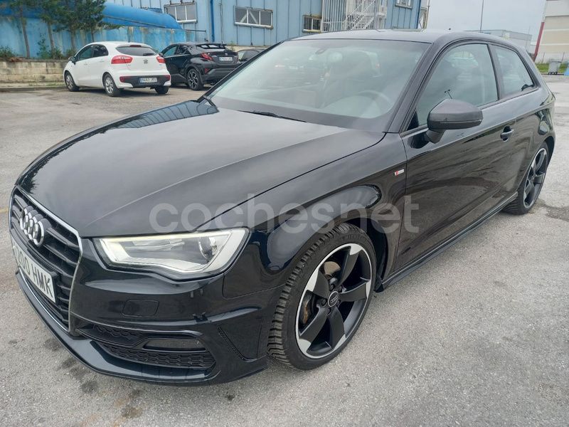 Negro Usado 2012 Audi A3 Ambition Berlina | 14.900 € (Caro) - Imagen 1/4