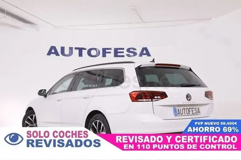 Usado VW Passat Executive 122 CV (89 kW) 2023 Blanco Familiar