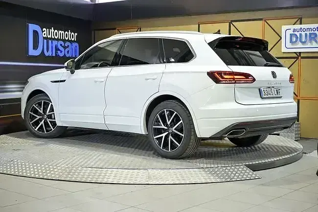 Usado VW Touareg 286 CV (210 kW) 2022 Blanco SUV