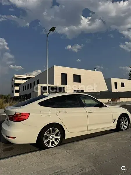 Usado BMW 320 Comfort Edition 184 CV (135 kW) 2014 Blanco Berlina