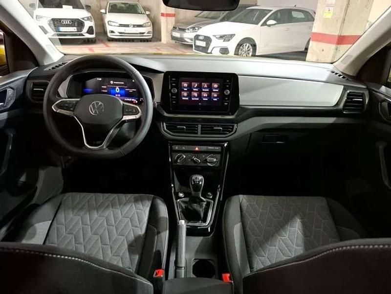 Usado VW T-Cross 95 CV (69 kW) 2024 Amarillo SUV