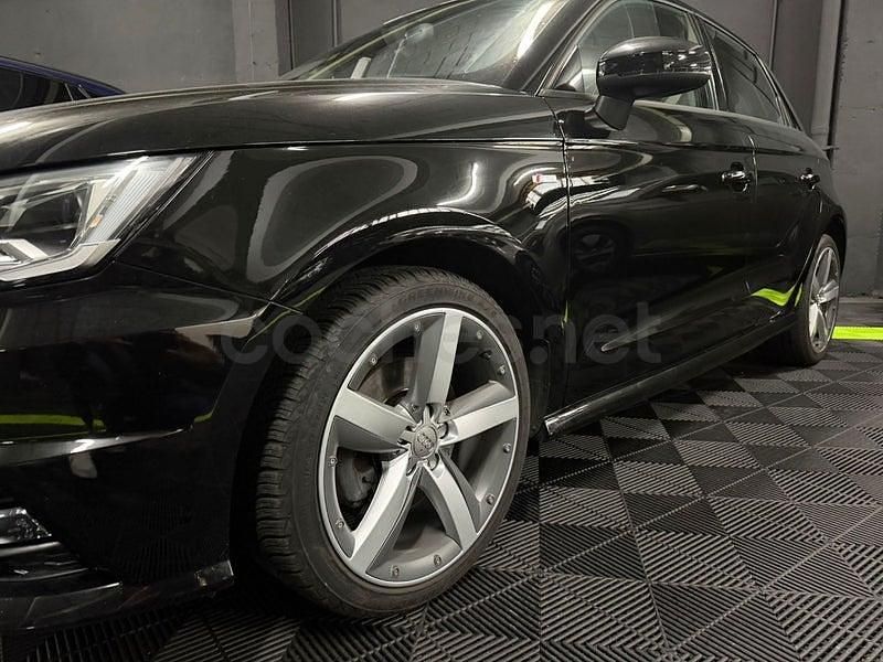 Usado Audi A1 Sportback S-Line 125 CV (91 kW) 2018 Negro Utilitario