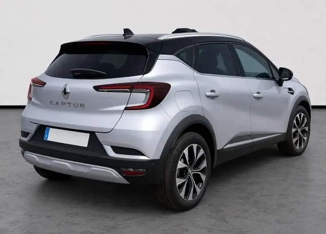 Usado Renault Captur Techno 91 CV (66 kW) 2024 Gris SUV