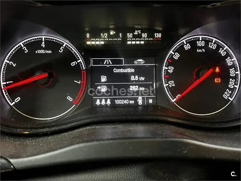 Usado Opel Corsa Selective 90 CV (66 kW) 2016 Gris / plata Utilitario