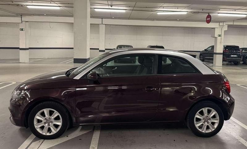 Gris Usado 2014 Audi A1 Sportback Ambition Utilitario | 6990 € (Super precio) - Imagen 1/4