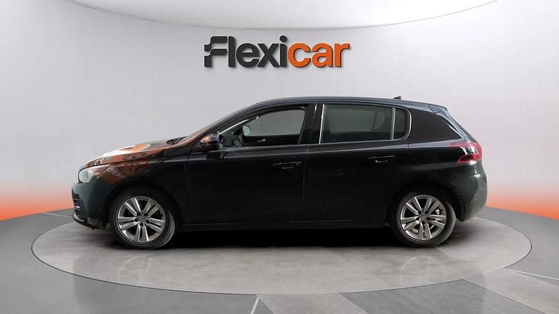 Usado Peugeot 308 Active 110 CV (80 kW) 2021 Negro Utilitario