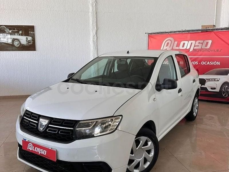 Usado Dacia Sandero Ambiance 73 CV (53 kW) 2017 Blanco Berlina