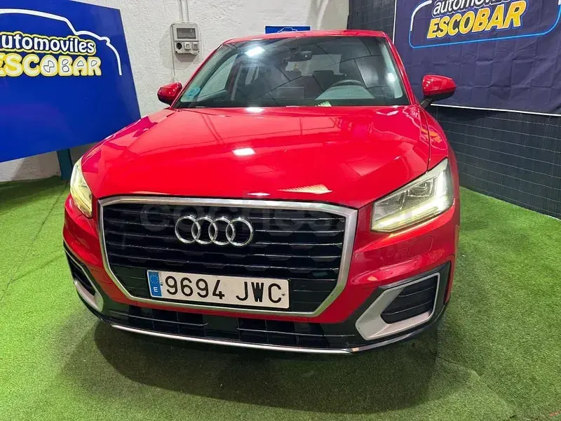 Usado Audi Q2 Design 116 CV (85 kW) 2017 Rojo SUV