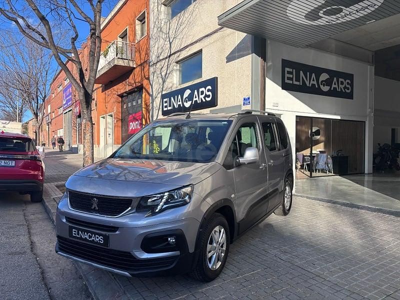 Usado Peugeot Rifter Allure 100 CV (73 kW) 2019 Gris / plata Monovolumen