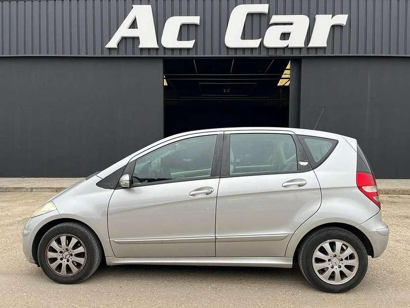 Usado Mercedes A160 Elegance 82 CV (60 kW) 2007 Gris Monovolumen