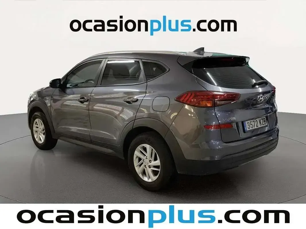 Usado Hyundai Tucson 132 CV (97 kW) 2019 Gris SUV