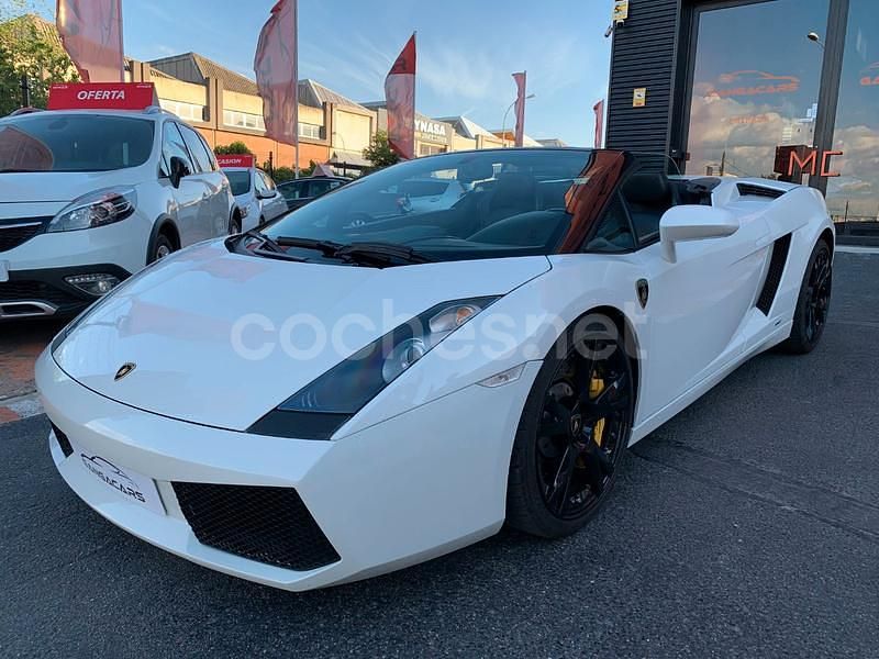 Usado Lamborghini Gallardo 520 CV (382 kW) 2006 Blanco Descapotable
