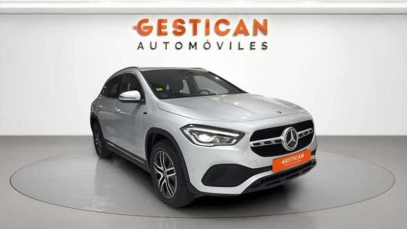 Brugt Mercedes GLA250 218 HK (160 kW) 2021 Sølv SUV