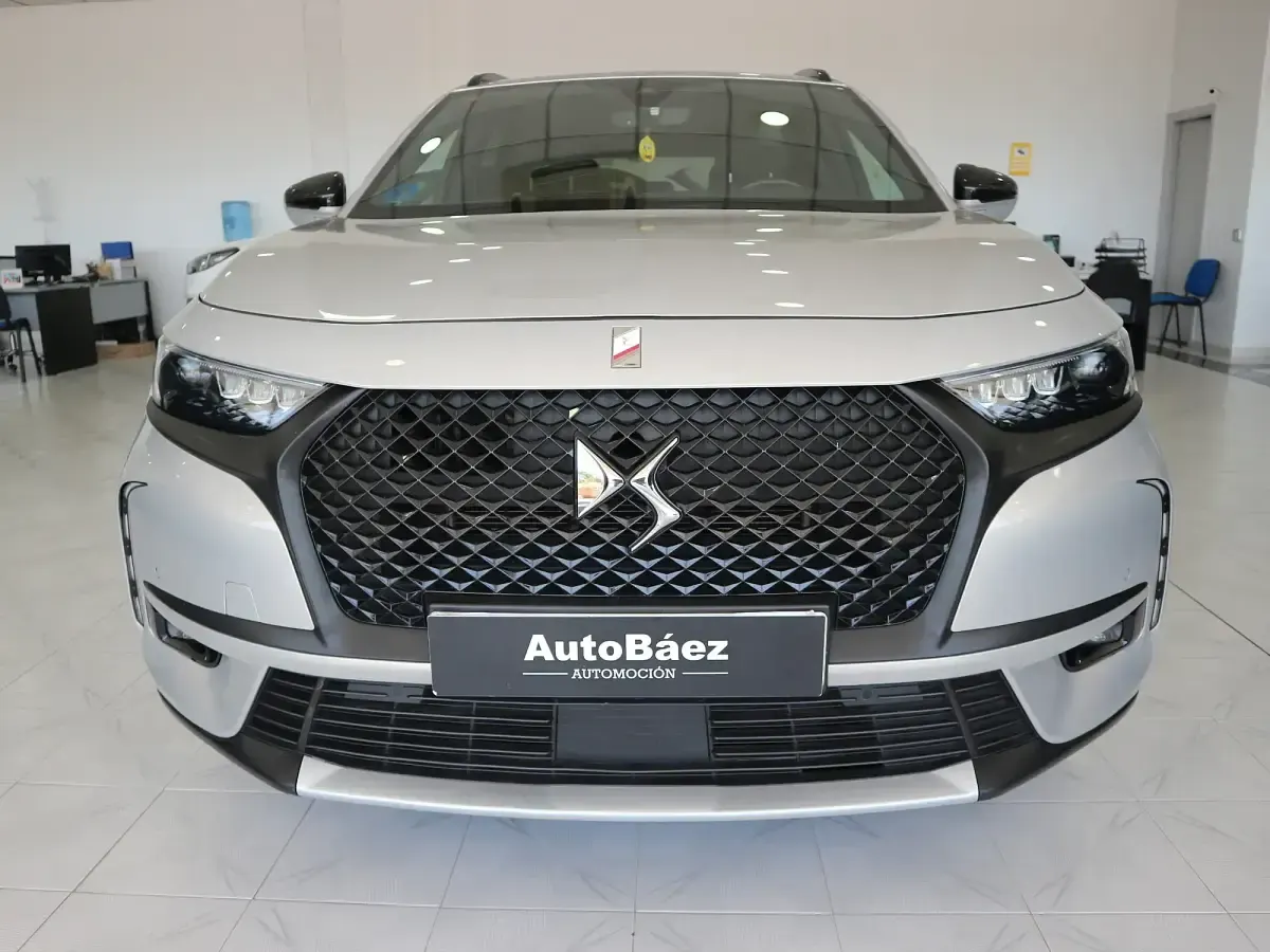Usado DS Automobiles DS7 Crossback Performance 225 CV (165 kW) 2021 Gris / plata SUV